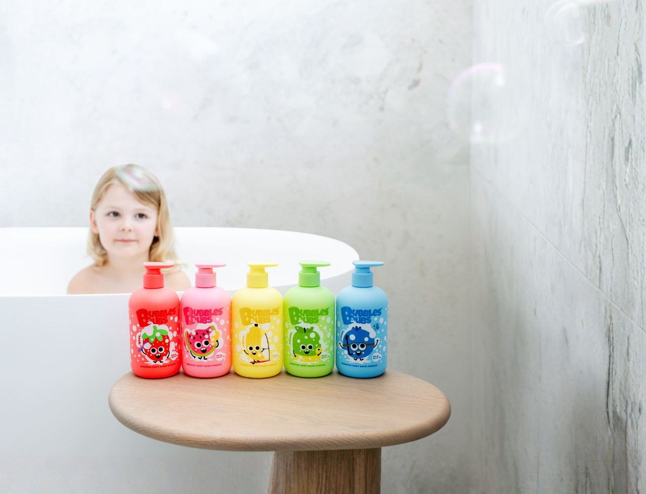 Bubbles and bubs - Shampoo, Dody wash and bubbles. 3 in 1 formula collection bathtub